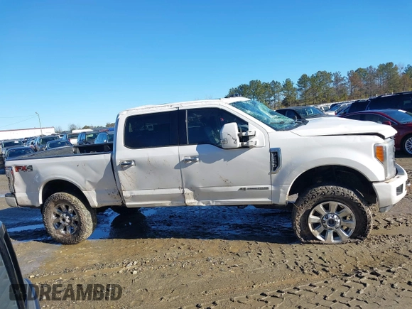 2017 Ford Super Duty F-250 SRW Lariat with VIN 1FT7W2BT4HEE52421, listed as a IAAI auction lot 41362197 with 161,965 mi miles. Bid and sale history available at carsss.com. Image 14.
