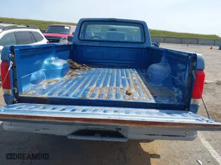 1990 Ford 1/2 Ton Trucks with VIN 1FTDF15N1LPA17475, listed as a IAAI auction lot 42045890 with 5,891 mi miles. Bid and sale history available at carsss.com. Image 8.