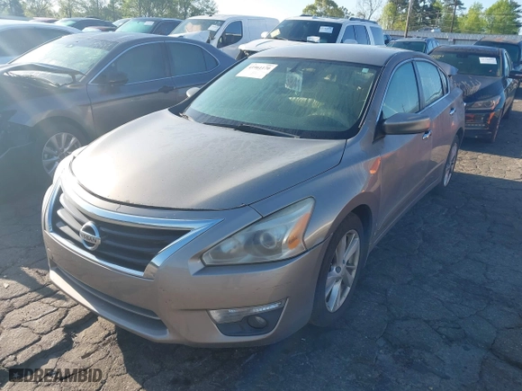 2015 Nissan Altima 2.5 with VIN 1N4AL3AP9FC115766, listed as a IAAI auction lot 41961170 with 154,820 mi miles. Bid and sale history available at carsss.com. Image 2.