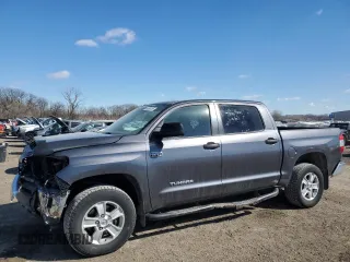 2015 Toyota Tundra SR5 z VIN 5TFDW5F1XFX421561, wystawiony jako Copart lot #46880165 z przebiegiem 110 669 mil mil oraz Szkoda całkowita • Salvage title. Historia ofert i sprzedaży dostępna na DreamBid. Obrazek 1.