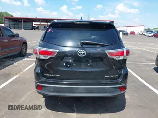 2015 Toyota Highlander Limited with VIN 5TDDKRFH3FS178486, listed as a IAAI auction lot 42658588 with 137,213 mi miles and . Bid and sale history available at DreamBid. Image 16.