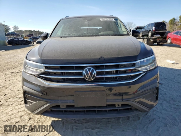 2024 Volkswagen Tiguan S with VIN 3VVRB7AX4RM208299, listed as a Copart auction lot 42819565 with 930 mi miles and Salvage Title. Bid and sale history available at carsss.com. Image 5.