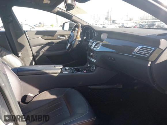 2014 Mercedes-Benz CLS-Class CLS 550 with VIN WDDLJ7DB9EA122846, listed as a IAAI auction lot 41588708 with 52,706 mi miles. Bid and sale history available at carsss.com. Image 5.