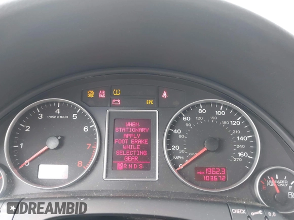 2008 Audi A4 2.0T z VIN WAUDF78EX8A111781, wystawiony jako IAAI lot #42170231 z przebiegiem 103 672 mil mil oraz . Historia ofert i sprzedaży dostępna na DreamBid. Obrazek 7.