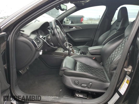 2013 Audi S6 Prestige z VIN WAUJ2AFC7DN138680, wystawiony jako Copart lot #84727114 z przebiegiem 153 915 mil mil oraz Tytuł czysty. Historia ofert i sprzedaży dostępna na DreamBid. Obrazek 7.