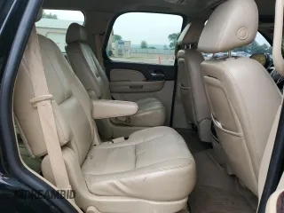 2007 GMC Yukon Denali z VIN 1GKFK63837J327087, wystawiony jako Copart lot #58836715 z przebiegiem 223 485 mil mil oraz Tytuł czysty. Historia ofert i sprzedaży dostępna na DreamBid. Obrazek 10.