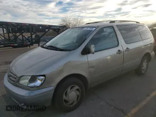 2002 Toyota Sienna LE with VIN 4T3ZF13C12U486009, listed as a Copart auction lot 87877695 with 250,778 mi miles and Salvage Title. Bid and sale history available at carsss.com. Image 1.