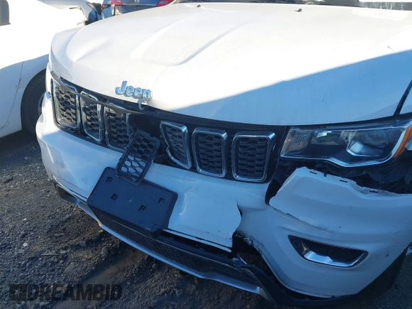 2019 Jeep Grand Cherokee Limited z VIN 1C4RJFBG2KC841675, wystawiony jako IAAI lot #40989891 z przebiegiem 52 853 mil mil oraz . Historia ofert i sprzedaży dostępna na DreamBid. Obrazek 6.