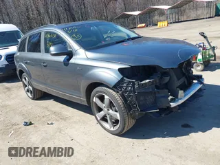 2015 Audi Q7 3.0T Premium Plus with VIN WA1LGAFE1FD015507, listed as a IAAI auction lot 41805130 with 158,687 mi miles. Bid and sale history available at carsss.com. Image 1.