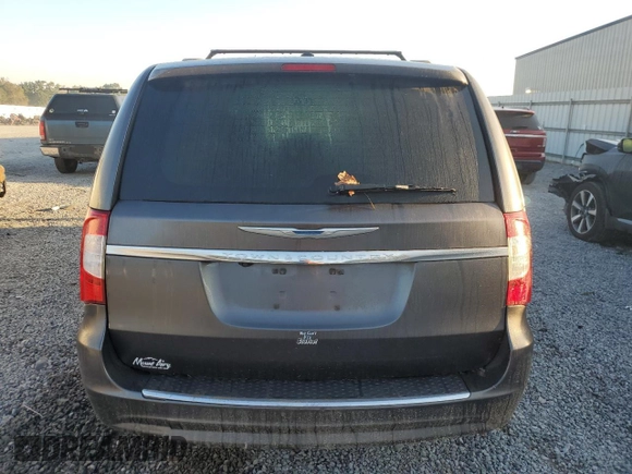 2016 Chrysler Town & Country Touring z VIN 2C4RC1CGXGR222915, wystawiony jako Copart lot #74758564 z przebiegiem Nie podano mil oraz Nie do naprawy • Non repairable. Historia ofert i sprzedaży dostępna na DreamBid. Obrazek 6.