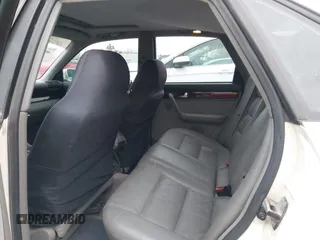 1996 Audi A6 z VIN WAUGA84A6TN084231, wystawiony jako IAAI lot #40940280 z przebiegiem 210 502 mil mil oraz . Historia ofert i sprzedaży dostępna na DreamBid. Obrazek 8.