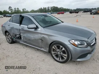 2016 Mercedes-Benz C 300 z VIN 55SWF4JB1GU120349, wystawiony jako Copart lot #55175825 z przebiegiem 135 610 mil mil oraz Szkoda całkowita • Salvage title. Historia ofert i sprzedaży dostępna na DreamBid. Obrazek 4.