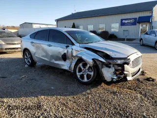 2014 Ford Fusion SE with VIN 3FA6P0H71ER141485, listed as a Copart auction lot 49236925 with 69,250 mi miles and Non Repairable. Bid and sale history available at carsss.com. Image 4.