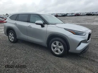 2022 Toyota Highlander LE with VIN 5TDZZRAH3NS103925, listed as a Copart auction lot 56159635 with 52,997 mi miles and Salvage title. Bid and sale history available at DreamBid. Image 4.