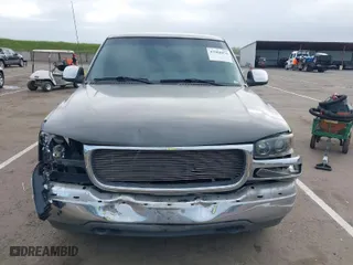 2002 GMC Sierra 1500 SLE with VIN 2GTEC19V121231109, listed as a IAAI auction lot 41906878 with 237,729 mi miles. Bid and sale history available at carsss.com. Image 12.