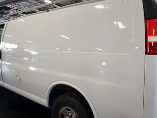 2019 Chevrolet Express Cargo with VIN 1GCZGGFG9K1202459, listed as a IAAI auction lot 42846793 with 149,357 mi miles and . Bid and sale history available at DreamBid. Image 17.