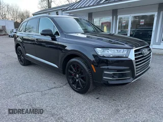 2017 Audi Q7 Premium Plus with VIN WA1LAAF78HD031810, listed as a IAAI auction lot 41808807 with 119,171 mi miles. Bid and sale history available at carsss.com. Image 1.
