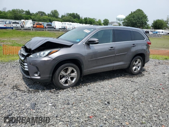 2018 Toyota Highlander Limited with VIN 5TDDZRFH9JS817037, listed as a Copart auction lot 60607945 with 101,624 mi miles and Salvage title. Bid and sale history available at DreamBid. Image 1.