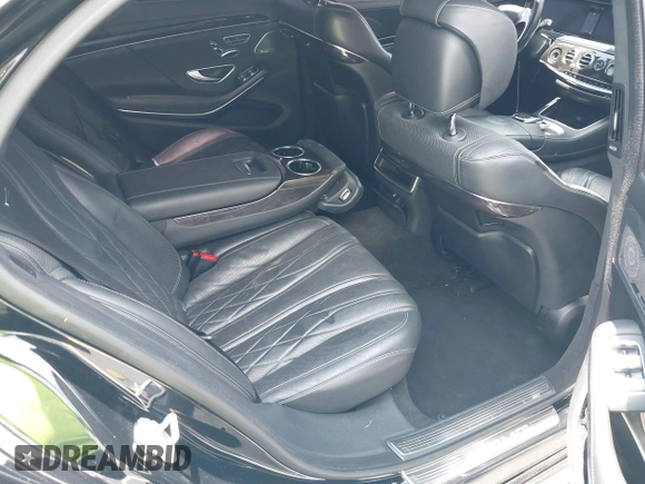 2015 Mercedes-Benz S 63 AMG z VIN WDDUG7JBXFA200754, wystawiony jako IAAI lot #42187229 z przebiegiem 115 925 mil mil oraz . Historia ofert i sprzedaży dostępna na DreamBid. Obrazek 8.