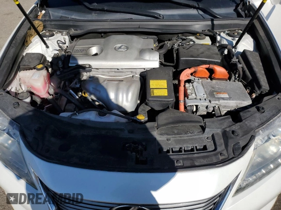 2014 Lexus ES 300h z VIN JTHBW1GG0E2054179, wystawiony jako Copart lot #50954155 z przebiegiem 226 722 mil mil oraz Szkoda całkowita • Salvage title. Historia ofert i sprzedaży dostępna na DreamBid. Obrazek 13.