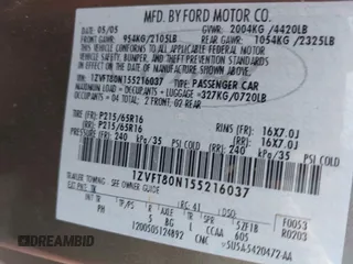 2005 Ford Mustang Deluxe z VIN 1ZVFT80N155216037, wystawiony jako IAAI lot #40280504 z przebiegiem 247 066 mil mil oraz . Historia ofert i sprzedaży dostępna na DreamBid. Obrazek 9.