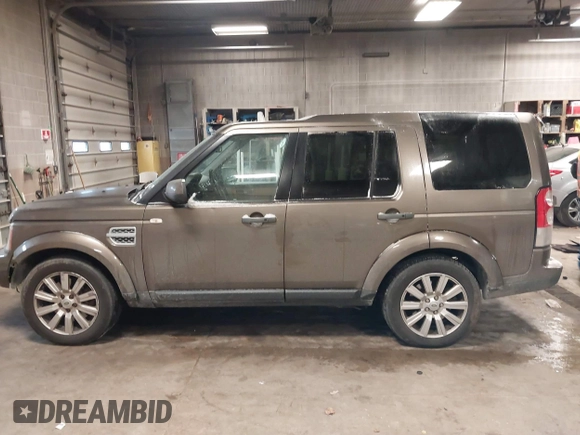 2012 Land Rover LR4 Lux with VIN SALAK2D46CA606837, listed as a IAAI auction lot 41375593 with 241,884 mi miles and . Bid and sale history available at DreamBid. Image 14.