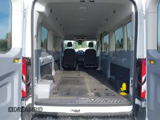 2019 Ford Transit Passenger XL with VIN 1FBAX2CM8KKA99530, listed as a IAAI auction lot 41664660 with 33,044 mi miles. Bid and sale history available at carsss.com. Image 8.