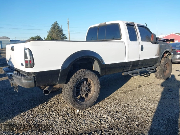 2004 Ford F-250 XL z VIN 1FTNX21P34EA16467, wystawiony jako IAAI lot #41419946 z przebiegiem Nie podano mil oraz . Historia ofert i sprzedaży dostępna na DreamBid. Obrazek 4.