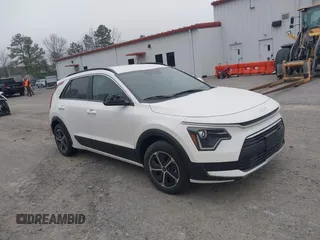 2024 Kia Niro LX with VIN KNDCP3LE1R5178842, listed as a IAAI auction lot 41629770 with 24,464 mi miles. Bid and sale history available at carsss.com. Image 1.