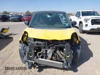 2015 FIAT 500L Urbana Trekking z VIN ZFBCFADH4FZ031650, wystawiony jako IAAI lot #42125476 z przebiegiem 43 511 mil mil oraz . Historia ofert i sprzedaży dostępna na DreamBid. Obrazek 12.