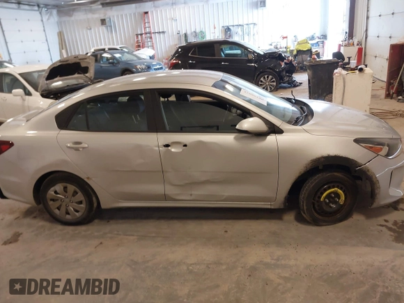 2020 Kia Rio LX with VIN 3KPA24AD9LE263266, listed as a IAAI auction lot 42006180 with 39,488 mi miles. Bid and sale history available at carsss.com. Image 13.