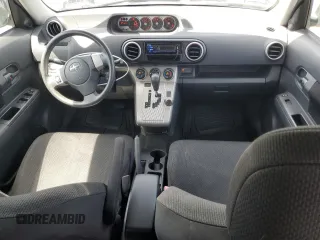 2008 Scion xB z VIN JTLKE50E481029899, wystawiony jako Copart lot #58863455 z przebiegiem 163 789 mil mil oraz Szkody całkowita. Historia ofert i sprzedaży dostępna na DreamBid. Obrazek 8.