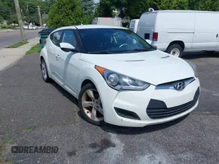 2013 Hyundai Veloster RE:MIX с VIN KMHTC6AD4DU173426, выставлен на аукционе IAAI как лот 42551270 с пробегом 91 560 миль миль и . История ставок и продаж доступна на DreamBid. Изображение 1.