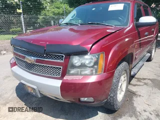 2008 Chevrolet Avalanche LS with VIN 3GNFK12398G190493, listed as a IAAI auction lot 42483068 with 211,675 mi miles and . Bid and sale history available at DreamBid. Image 6.