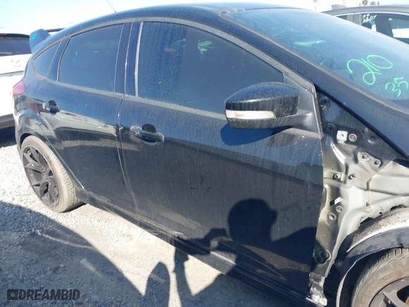 2017 Ford Focus RS with VIN WF0DP3TH6H4119074, listed as a IAAI auction lot 41411810 with NaN miles. Bid and sale history available at carsss.com. Image 13.