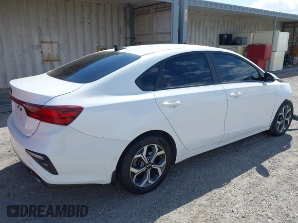 2021 Kia Forte LXS z VIN 3KPF24ADXME348303, wystawiony jako IAAI lot #42082884 z przebiegiem 102 754 mil mil oraz . Historia ofert i sprzedaży dostępna na DreamBid. Obrazek 4.