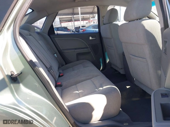 2006 Ford Five Hundred SE with VIN 1FAFP23146G136787, listed as a IAAI auction lot 41658975 with 251,479 mi miles. Bid and sale history available at carsss.com. Image 8.