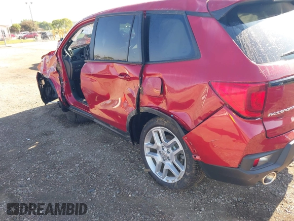 2025 Honda Passport EX-L с VIN 5FNYF8H56SB001075, выставлен на аукционе IAAI как лот 42262450 с пробегом Не указан миль и . История ставок и продаж доступна на DreamBid. Изображение 6.