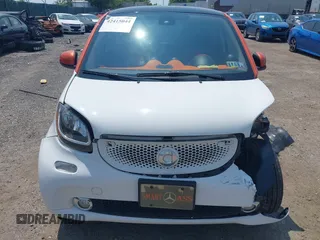 2016 Smart fortwo Passion with VIN WMEFJ5DA7GK079058, listed as a IAAI auction lot 42415044 with 42,279 mi miles and . Bid and sale history available at DreamBid. Image 12.