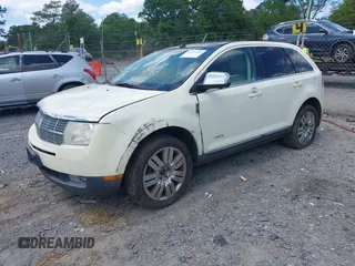 2008 Lincoln MKX with VIN 2LMDU68CX8BJ40624, listed as a IAAI auction lot 42124304 with 210,983 mi miles. Bid and sale history available at carsss.com. Image 2.