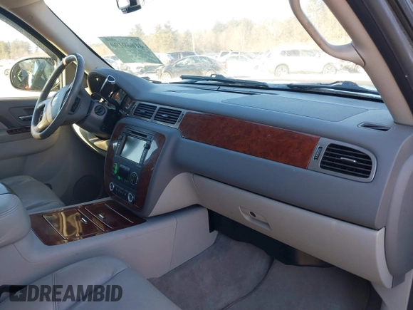2010 Chevrolet Tahoe LTZ with VIN 1GNUKCE08AR198725, listed as a IAAI auction lot 41669190 with 239,097 mi miles and . Bid and sale history available at DreamBid. Image 5.