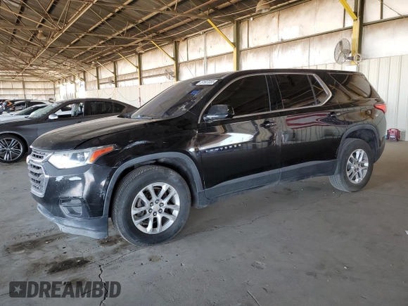 2018 Chevrolet Traverse LS z VIN 1GNERFKW5JJ132772, wystawiony jako Copart lot #57507055 z przebiegiem 121 717 mil mil oraz Czysty tytuł • Clean title. Historia ofert i sprzedaży dostępna na DreamBid. Obrazek 1.