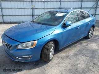 2014 Volvo S60 T5 with VIN YV1612FS4E2272522, listed as a IAAI auction lot 42037924 with 161,350 mi miles. Bid and sale history available at carsss.com. Image 2.