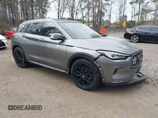 2019 Infiniti QX50 Essential z VIN 3PCAJ5M3XKF121013, wystawiony jako IAAI lot #41894542 z przebiegiem 91 463 mil mil oraz . Historia ofert i sprzedaży dostępna na DreamBid. Obrazek 1.