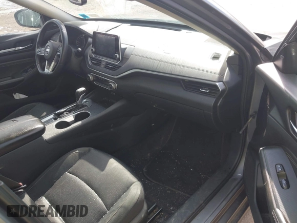 2019 Nissan Altima SV z VIN 1N4BL4DV4KC112188, wystawiony jako IAAI lot #42162420 z przebiegiem 115 239 mil mil oraz . Historia ofert i sprzedaży dostępna na DreamBid. Obrazek 5.
