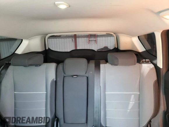 2014 Ford Escape SE z VIN 1FMCU9GX8EUC01956, wystawiony jako Copart lot #57800155 z przebiegiem 174 139 mil mil oraz Czysty tytuł • Clean title. Historia ofert i sprzedaży dostępna na DreamBid. Obrazek 10.