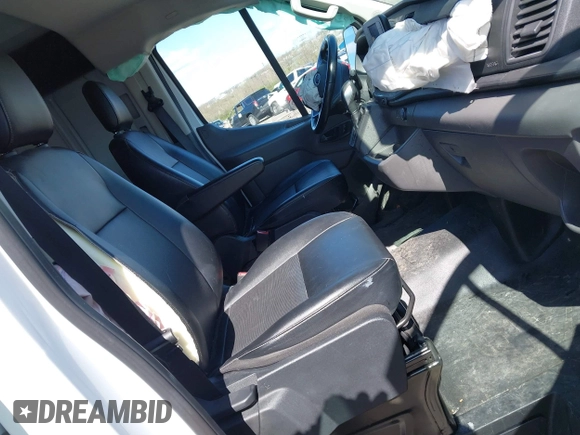 2020 Ford Transit z VIN 1FTYE2Y86LKB36457, wystawiony jako IAAI lot #41985246 z przebiegiem 11 886 mil mil oraz . Historia ofert i sprzedaży dostępna na DreamBid. Obrazek 5.