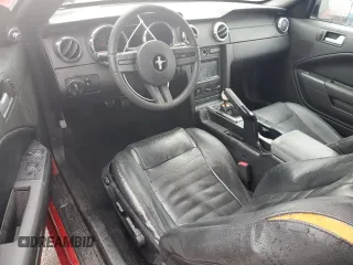 2008 Ford Mustang GT Deluxe z VIN 1ZVHT85HX85156503, wystawiony jako Copart lot #57903735 z przebiegiem 214 751 mil mil oraz Szkody całkowita. Historia ofert i sprzedaży dostępna na DreamBid. Obrazek 8.