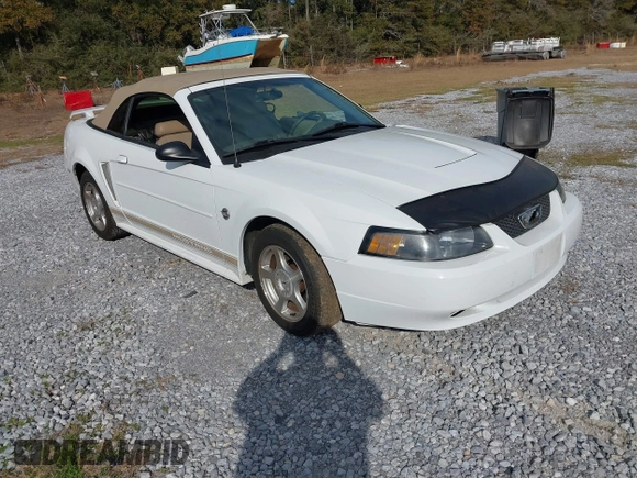 2004 Ford Mustang Deluxe with VIN 1FAFP446X4F178292, listed as a IAAI auction lot 41508958 with 48,261 mi miles. Bid and sale history available at carsss.com. Image 1.