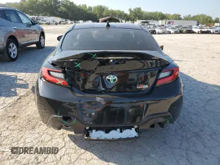 2024 Toyota GR86 Premium with VIN JF1ZNBE11R8753854, listed as a Copart auction lot 69295414 with 1,939 mi miles and Salvage Title. Bid and sale history available at carsss.com. Image 6.